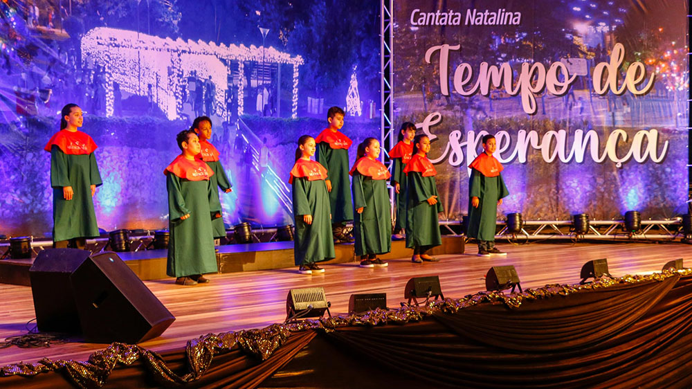 Tradicional Cantata Natalina foi transmitida pelas redes sociais, no dia 7 8 cantata Tradicional Cantata Natalina foi transmitida pelas redes sociais, no dia 7