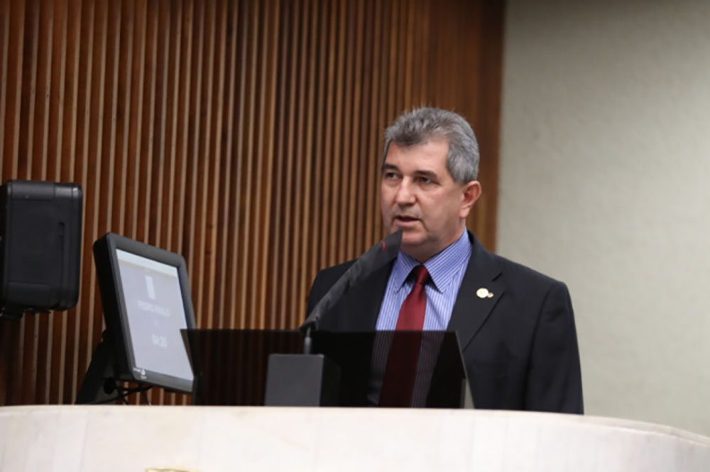 Deputado Bazana apresenta projeto de lei para facilitar pagamentos de débitos de água e luz no Paraná 4 deputado bazana Deputado Bazana apresenta projeto de lei para facilitar pagamentos de débitos de água e luz no Paraná