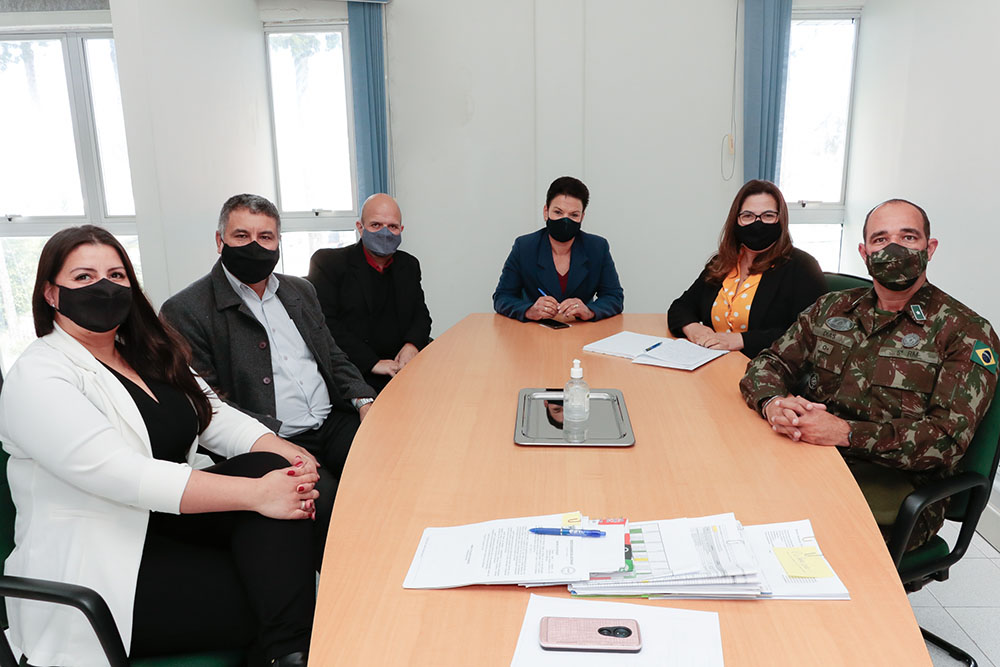 Pinhais assume a 2ª e 5ª Secretaria da Delegacia do Serviço Militar 2 pinhais delegacia servico militar Pinhais assume a 2ª e 5ª Secretaria da Delegacia do Serviço Militar