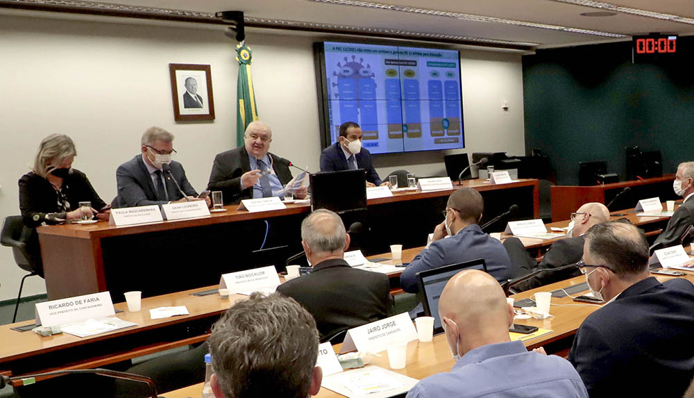 Senado recebe projeto para o custeio do transporte de idosos pela União 1 transporte publico Senado recebe projeto para o custeio do transporte de idosos pela União