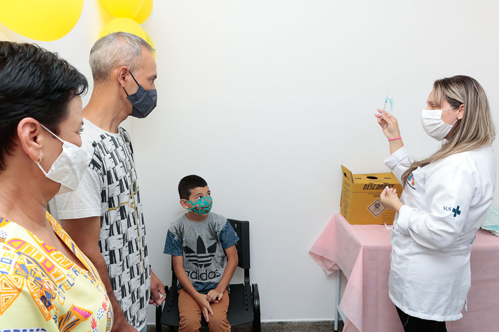 Iniciada em Pinhais a vacinação contra a Covid-19 para crianças entre 5 e 11 anos 7 pinhais vacina criancas Iniciada em Pinhais a vacinação contra a Covid-19 para crianças entre 5 e 11 anos