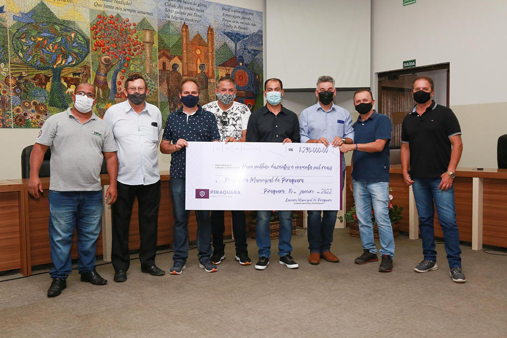 Câmara Municipal de Piraquara devolve recursos economizados em 2021 para o Executivo Municipal 3 piraquara devolucao Câmara Municipal de Piraquara devolve recursos economizados em 2021 para o Executivo Municipal