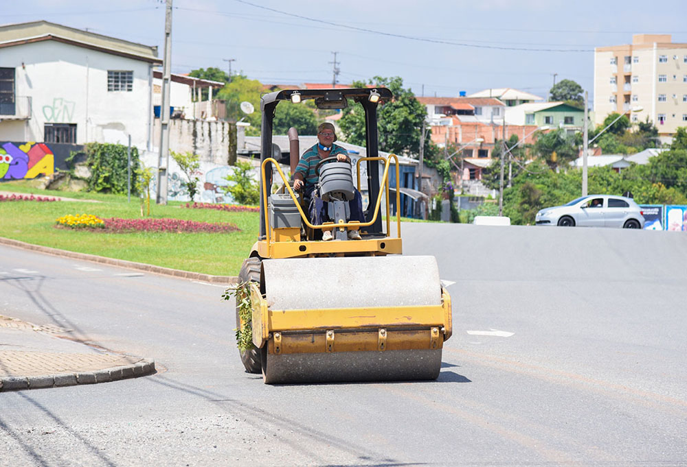Maquinários encostados da Secretaria de Obras e Viação de Colombo são recuperados e geram economia de quase R$ 1 milhão 9 colombo maquinarios Maquinários encostados da Secretaria de Obras e Viação de Colombo são recuperados e geram economia de quase R$ 1 milhão