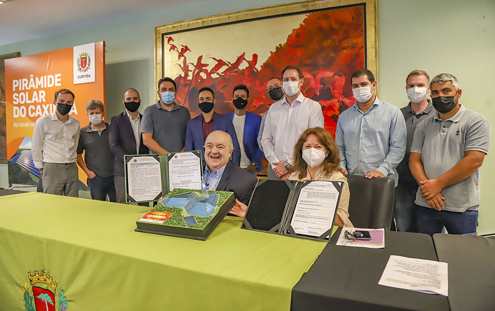 Rafael Greca assina ordem de serviço para implantação da Pirâmide Solar do Caximba 8 curitiba piramide solar Rafael Greca assina ordem de serviço para implantação da Pirâmide Solar do Caximba