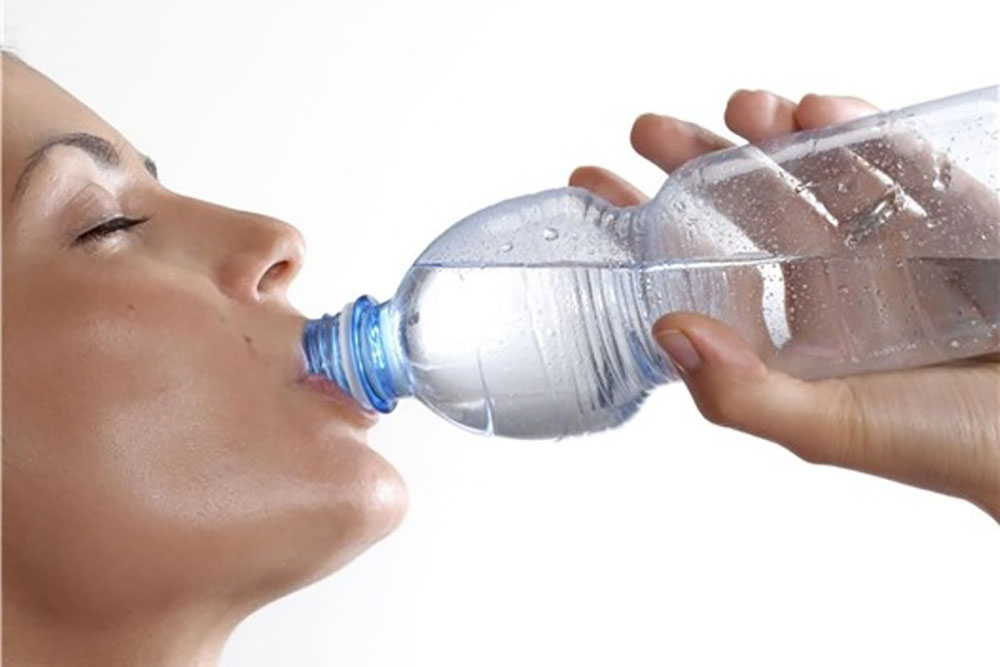 Excesso de sede pode estar relacionada a algumas doenças 8 Excesso de sede 01 Excesso de sede pode estar relacionada a algumas doenças