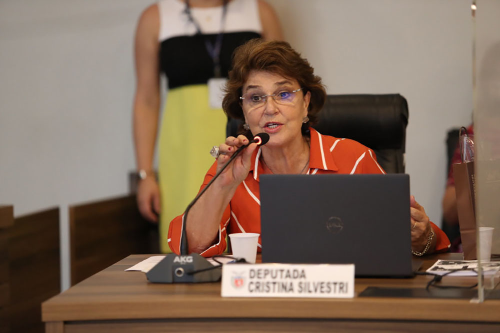 Projeto de lei que cria a Semana de Conscientização sobre o Ciclo Menstrual é aprovado na Assembleia 8 alep cristina silvestri 1 Projeto de lei que cria a Semana de Conscientização sobre o Ciclo Menstrual é aprovado na Assembleia