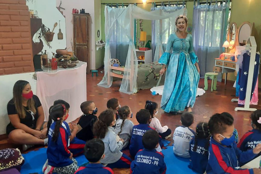 Alunos da Educação Infantil de Colombo conhecerão a Casa Encantada 3 colombo casa encantada 01 Alunos da Educação Infantil de Colombo conhecerão a Casa Encantada