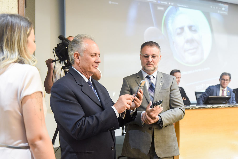 Detran Paraná é um dos primeiros do Brasil a oferecer o serviço de Venda Digital de veículos 2 detran 1 Detran Paraná é um dos primeiros do Brasil a oferecer o serviço de Venda Digital de veículos