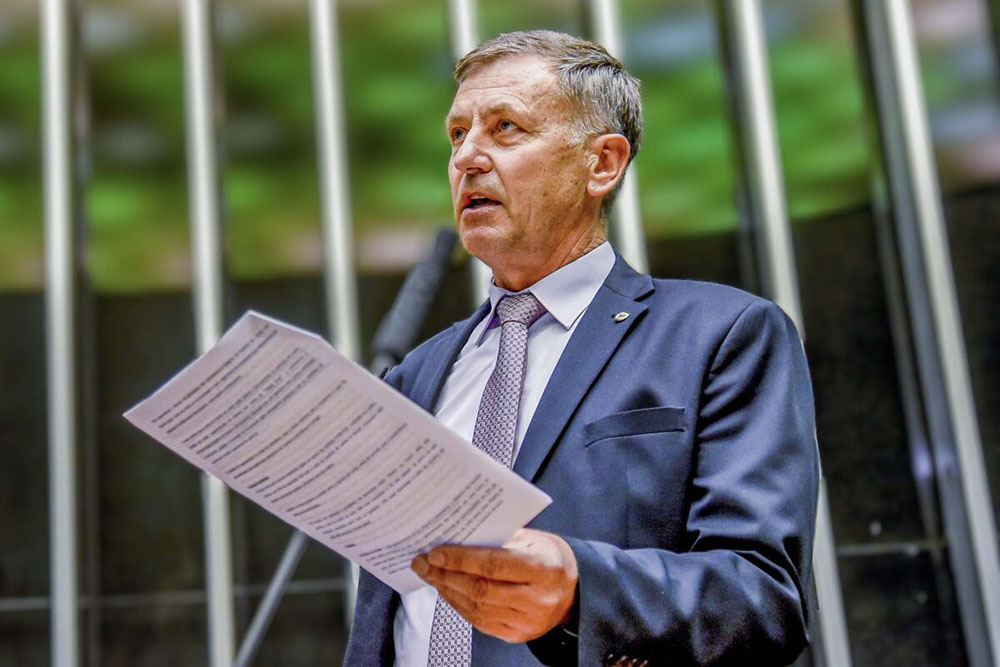 Projeto do deputado Luizão Goulart prevê ampliação de serviços públicos digitais 6 luizao Projeto do deputado Luizão Goulart prevê ampliação de serviços públicos digitais