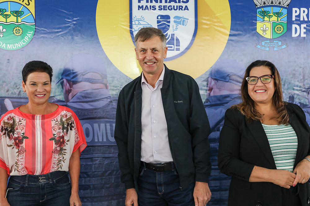 Orgulho em continuar ajudando o crescimento de Pinhais, diz Luizão Goulart 2 pinhais mais segura foto roberto dziura jr 4137 Orgulho em continuar ajudando o crescimento de Pinhais, diz Luizão Goulart