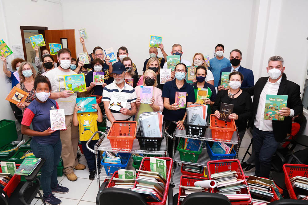 Prefeitura de Piraquara e Rotary Club lançam projeto “Linhas da Leitura” 9 piraquara rotary Prefeitura de Piraquara e Rotary Club lançam projeto “Linhas da Leitura”