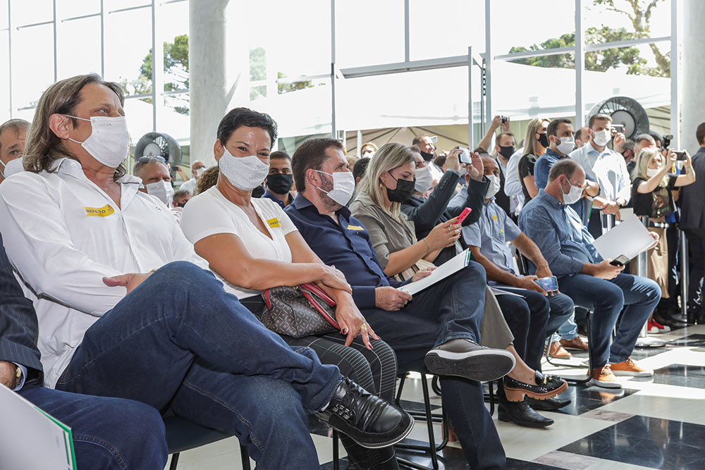 Prefeitura de Pinhais recebe verba para compra de veículos e despesas ambulatoriais 1 prefeita marli paulino 01 Prefeitura de Pinhais recebe verba para compra de veículos e despesas ambulatoriais