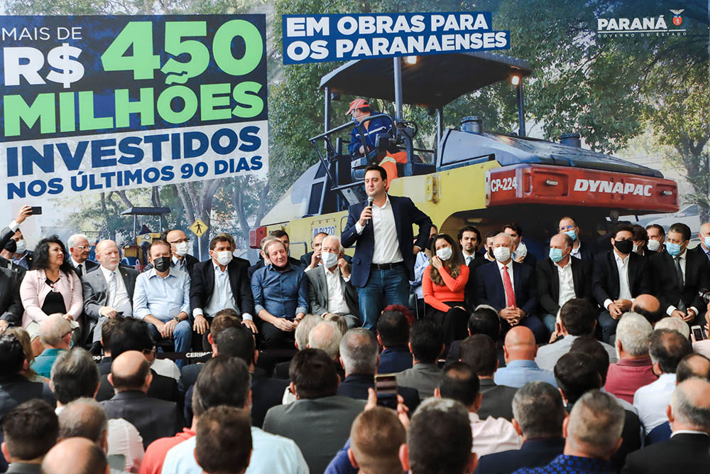 Governo investe mais de R$ 450 milhões em obras urbanas nos municípios do Paraná 8 ratinho obras Governo investe mais de R$ 450 milhões em obras urbanas nos municípios do Paraná