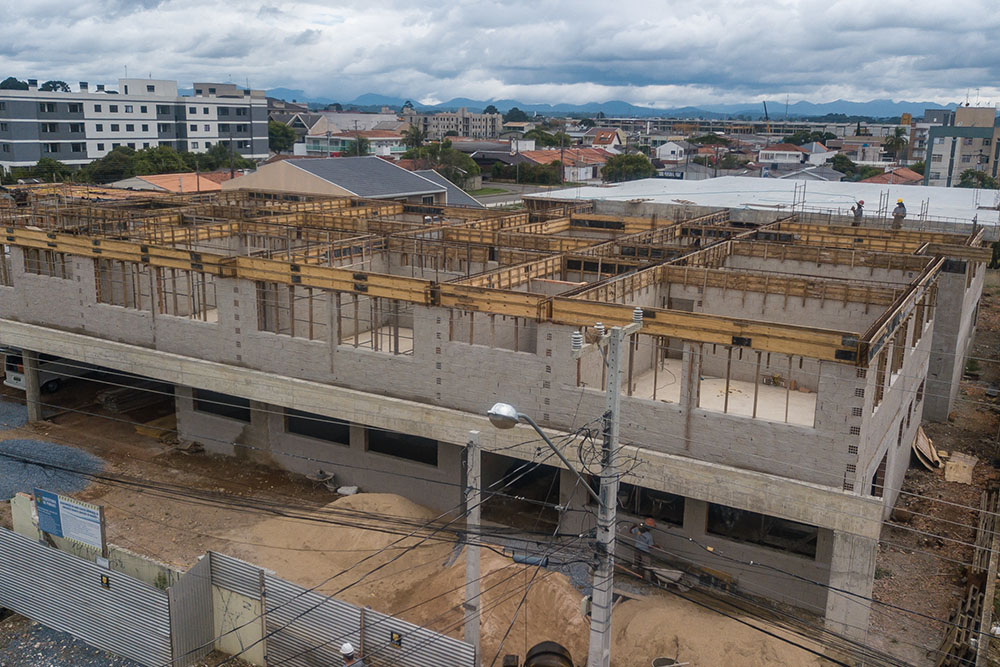 Em 30 anos de emancipação política, vemos uma Pinhais a cada dia melhor 30 CMEI Vinicius de Moraes Em 30 anos de emancipação política, vemos uma Pinhais a cada dia melhor