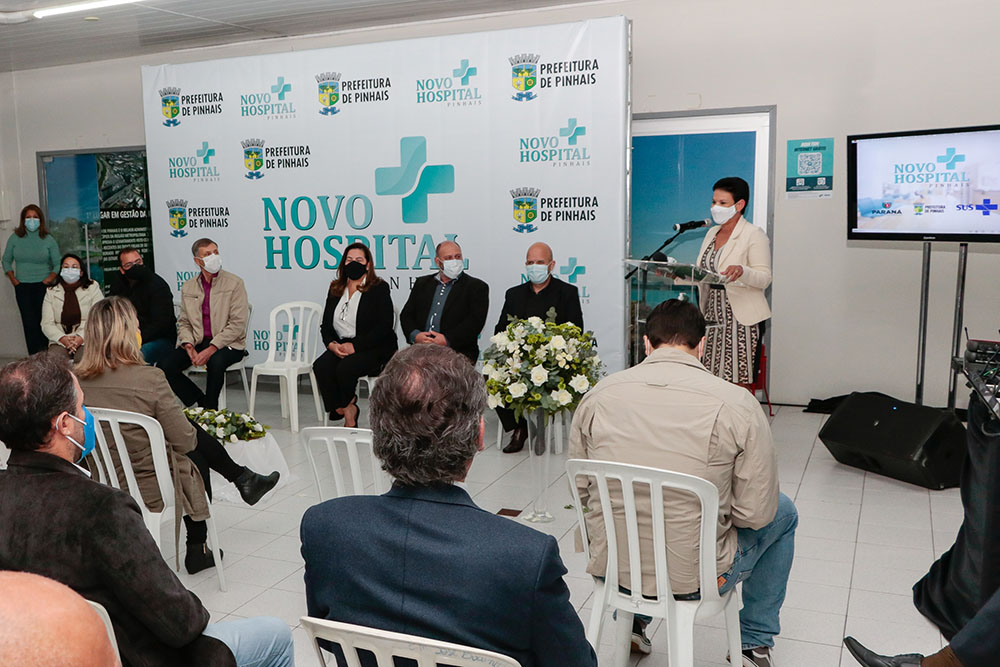 Em 30 anos de emancipação política, vemos uma Pinhais a cada dia melhor 24 Novo Hospital Em 30 anos de emancipação política, vemos uma Pinhais a cada dia melhor