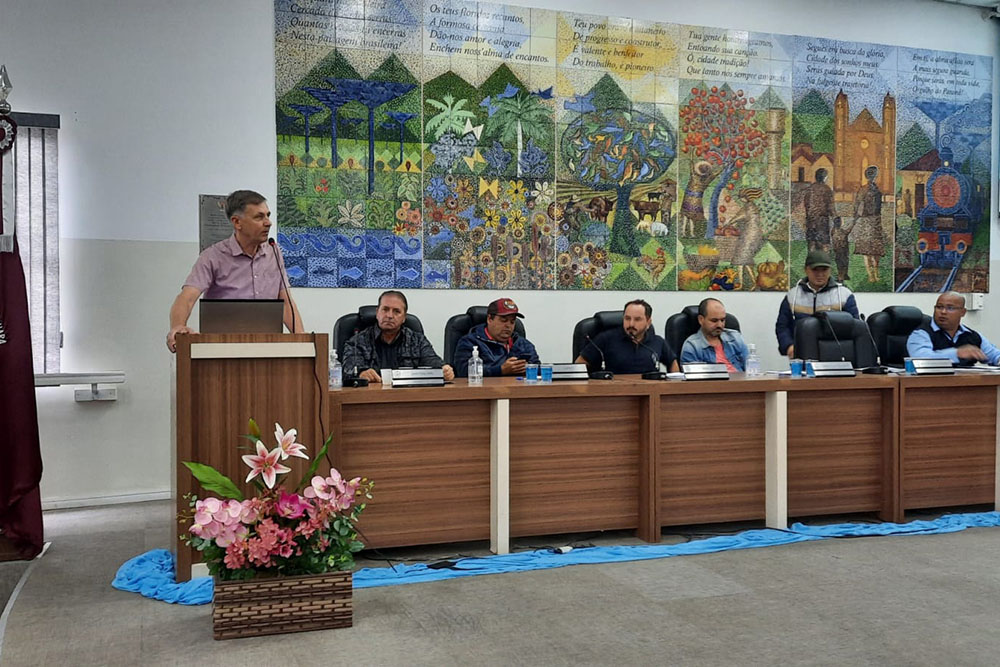 Deputado Luizão Goulart detalha para vereadores os mais de R$ 10 milhões em recursos para Piraquara 1 Piraquara Luizao Deputado Luizão Goulart detalha para vereadores os mais de R$ 10 milhões em recursos para Piraquara