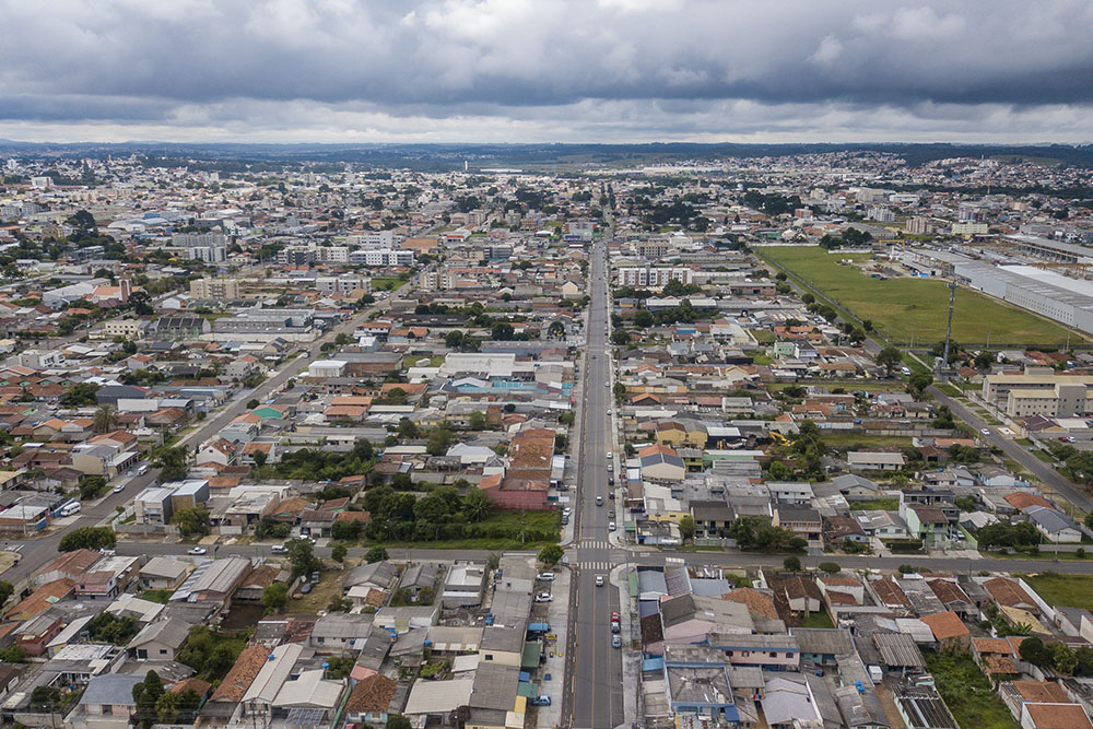 Em 30 anos de emancipação política, vemos uma Pinhais a cada dia melhor 8 Rio Paranapanema Em 30 anos de emancipação política, vemos uma Pinhais a cada dia melhor