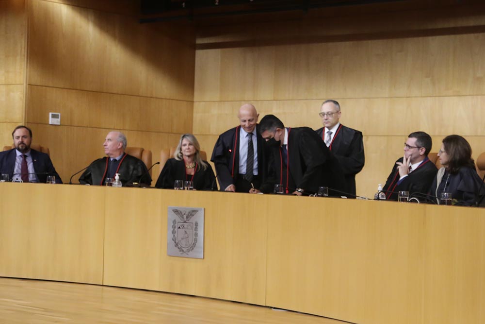 Colégio de Procuradores de Justiça recebe Humberto Eduardo Pucinelli 1 mppr 01 Colégio de Procuradores de Justiça recebe Humberto Eduardo Pucinelli