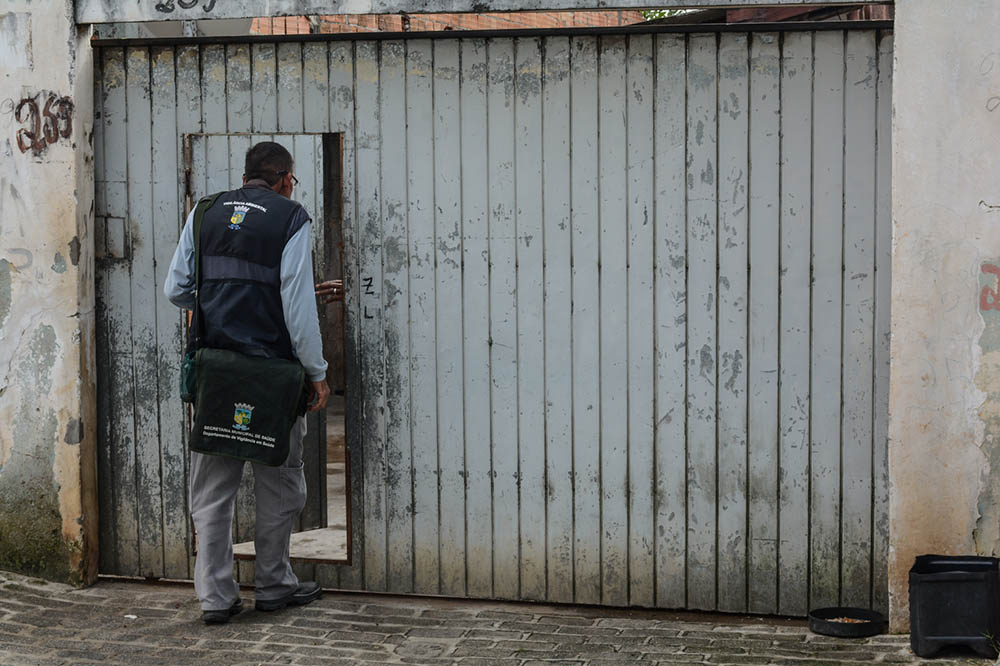 Casos de dengue crescem no Estado e Secretaria de Saúde reforça a importância da vistoria dos imóveis 3 pinhais dengue Casos de dengue crescem no Estado e Secretaria de Saúde reforça a importância da vistoria dos imóveis
