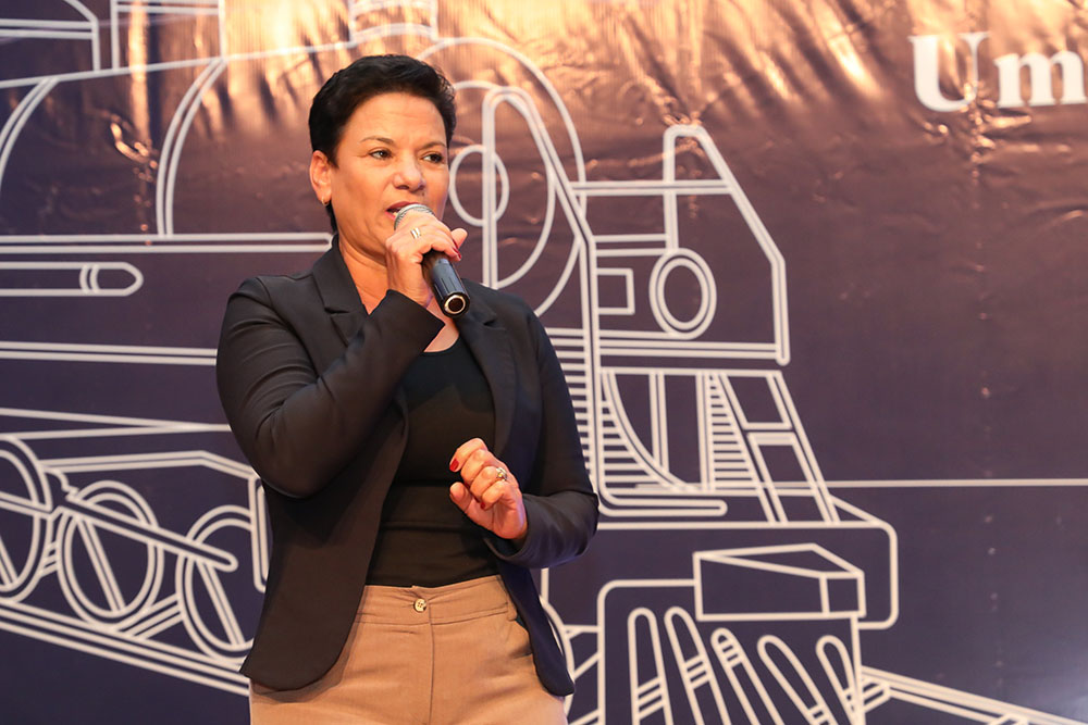 Marli Paulino deixa a Prefeitura para concorrer a Deputada Estadual 2 prefeita 02 Marli Paulino deixa a Prefeitura para concorrer a Deputada Estadual