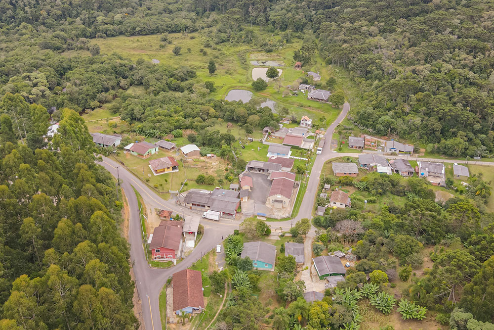 Prefeitura de Campina Grande do Sul investe cada vez mais no Interior 13 campina pag 07 04 Prefeitura de Campina Grande do Sul investe cada vez mais no Interior