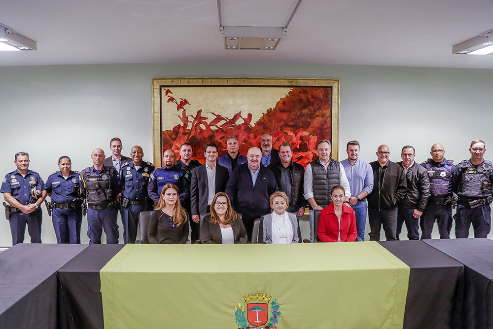 Rafael Greca é eleito presidente do Consórcio Intermunicipal das Guardas Municipais 2 consorcio intermunicipal Rafael Greca é eleito presidente do Consórcio Intermunicipal das Guardas Municipais