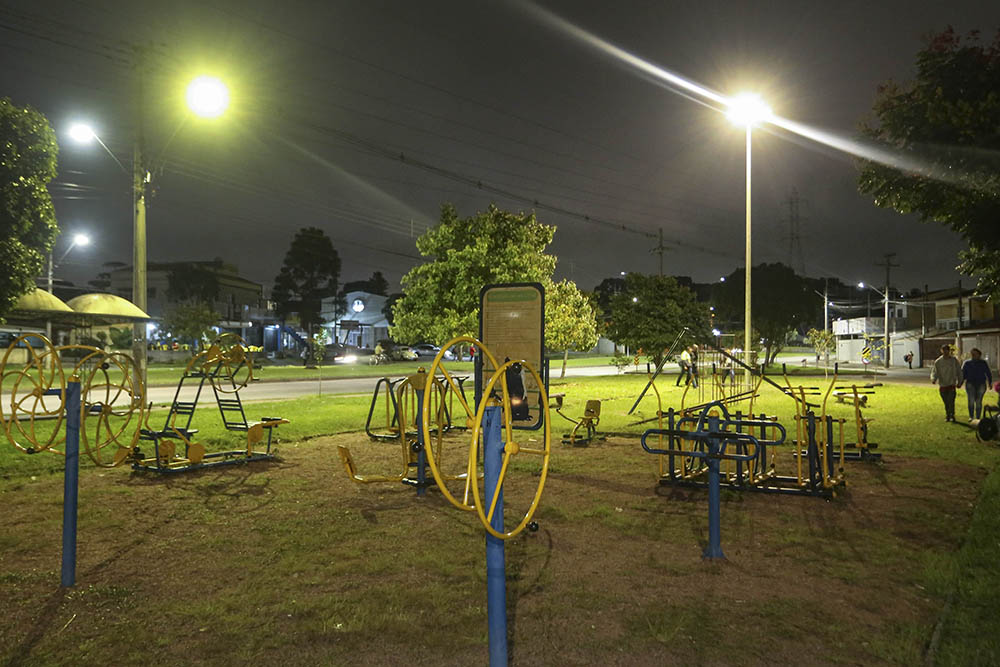 Com reforço na iluminação, Praça Renato Russo está mais atrativa aos moradores do Uberaba 4 nova iluminacao Com reforço na iluminação, Praça Renato Russo está mais atrativa aos moradores do Uberaba