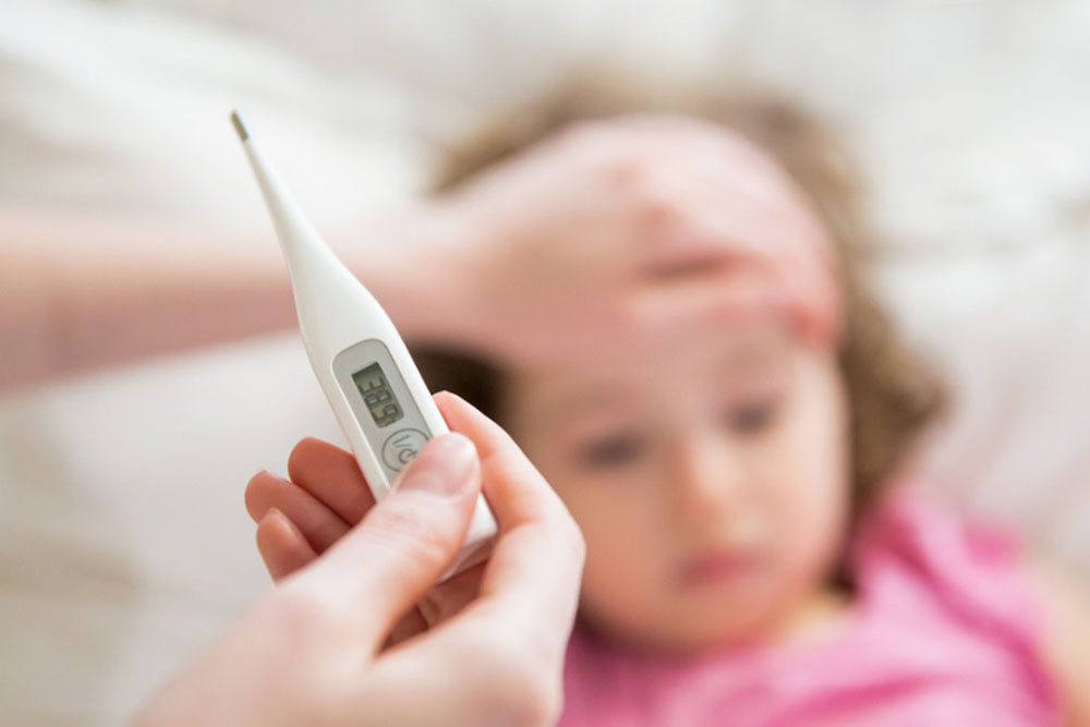 Quais os cuidados e sinais de alerta com as infecções virais em crianças? 1 viroses na infancia Quais os cuidados e sinais de alerta com as infecções virais em crianças?