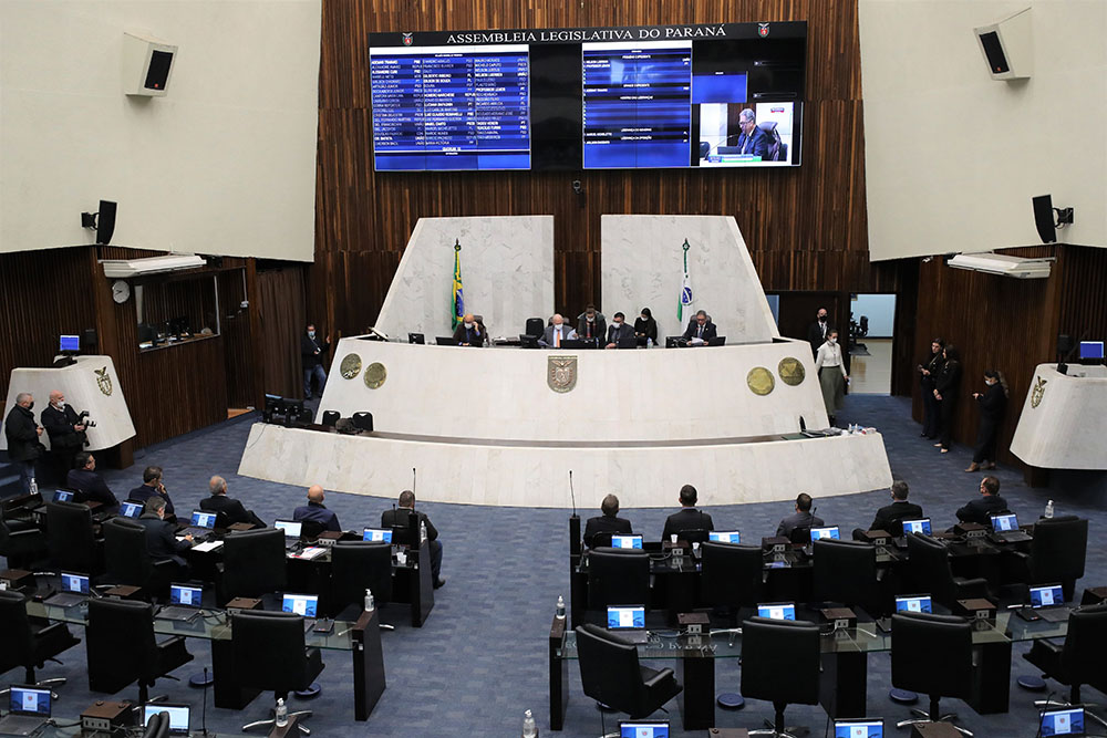 Deputados aprovam projeto que pode deixar passagem de ônibus mais barata na RMC 7 alep 1 Deputados aprovam projeto que pode deixar passagem de ônibus mais barata na RMC