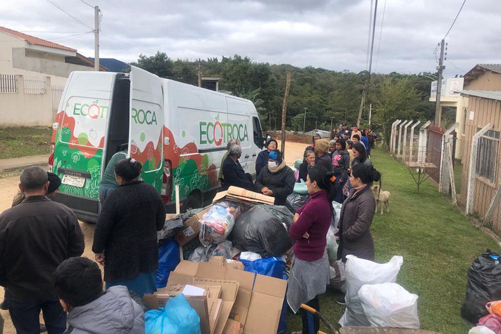 Programa Ecotroca de Colombo supera 15 toneladas de lixo reciclável trocados por alimentos em 2022 7 colombo ecotroca Programa Ecotroca de Colombo supera 15 toneladas de lixo reciclável trocados por alimentos em 2022