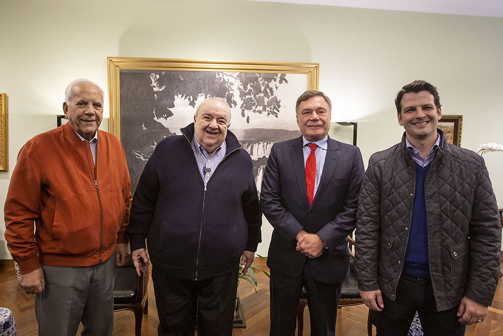 Rafael Greca recebe senadores e agradece apoio a importantes projetos para Curitiba 4 greca senadores Rafael Greca recebe senadores e agradece apoio a importantes projetos para Curitiba