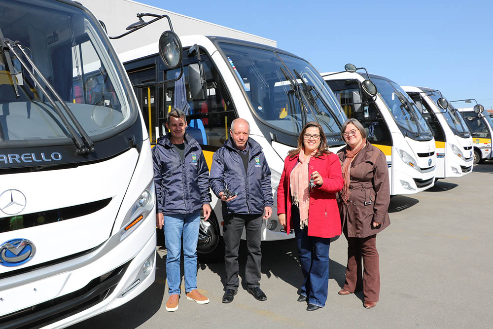 Secretaria de Educação de Pinhais adquire novos ônibus para o transporte escolar 6 pinhais novos onibus Secretaria de Educação de Pinhais adquire novos ônibus para o transporte escolar