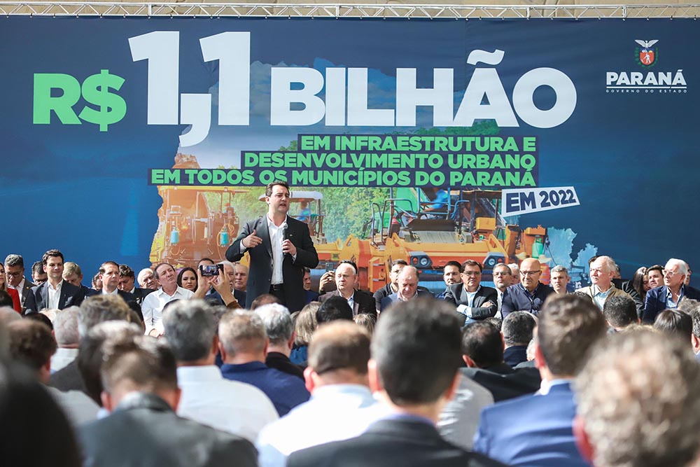 Governador Ratinho Júnior confirma liberação de R$ 1,1 bilhão para obras urbanas nos municípios 2 ratinho junior Governador Ratinho Júnior confirma liberação de R$ 1,1 bilhão para obras urbanas nos municípios