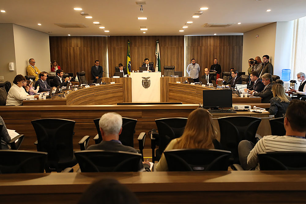 Assembleia Legislativa do Paraná aprova projeto que altera distribuição do IPM a partir de resultados da Educação 1 alep 1 Assembleia Legislativa do Paraná aprova projeto que altera distribuição do IPM a partir de resultados da Educação