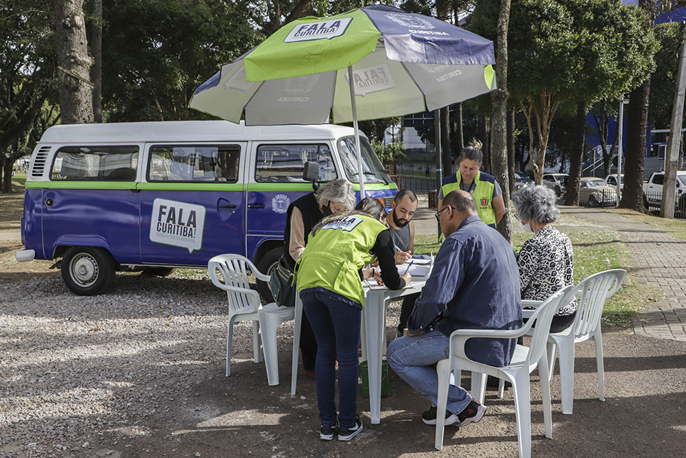 População aproveita Fala Curitiba Móvel para escolher ações prioritárias de 2023 1 fala curitiba População aproveita Fala Curitiba Móvel para escolher ações prioritárias de 2023