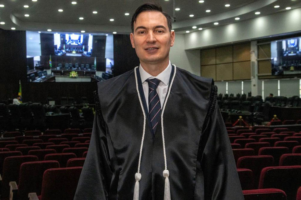 Eduardo Cambi toma posse como desembargador no Tribunal de Justiça do Estado do Paraná 3 eduardo cambi Eduardo Cambi toma posse como desembargador no Tribunal de Justiça do Estado do Paraná
