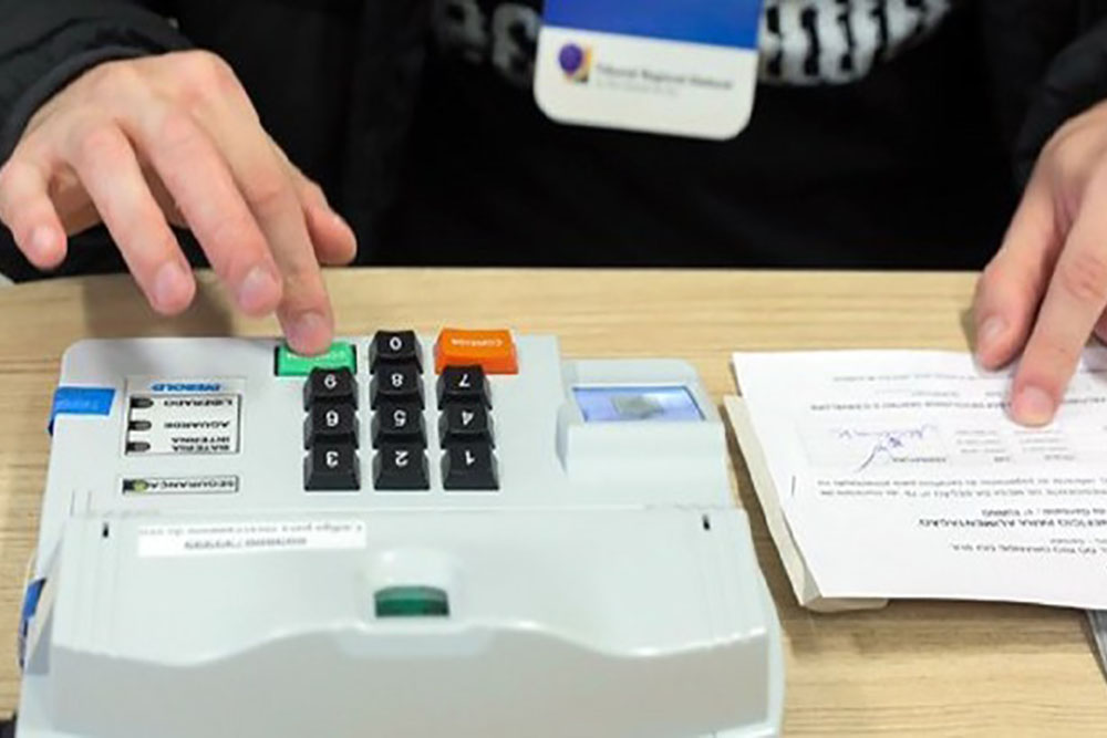 Empresas não podem comprar folgas de funcionários que trabalharam nas eleições 4 mesarios Empresas não podem comprar folgas de funcionários que trabalharam nas eleições