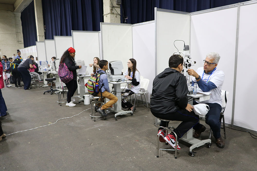 “Pequenos Olhares” disponibilizou 690 consultas oftalmológicas para alunos da rede municipal de Pinhais 5 pinhais oftalmologia 01 “Pequenos Olhares” disponibilizou 690 consultas oftalmológicas para alunos da rede municipal de Pinhais