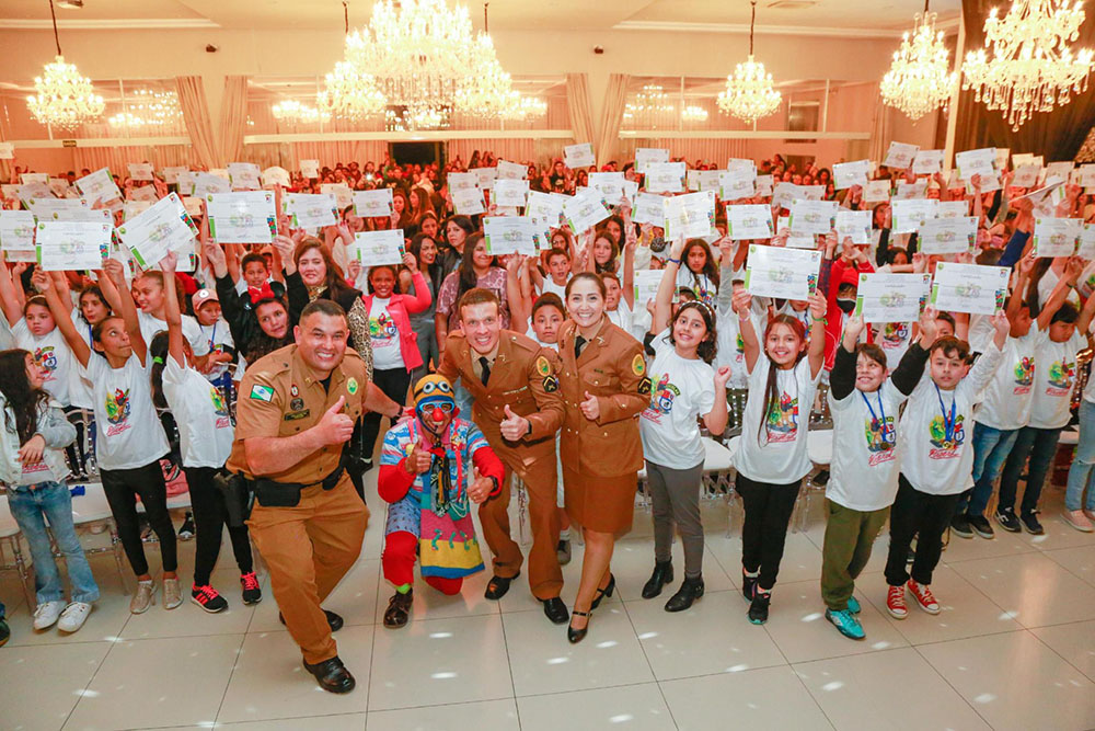 Proerd forma mais uma turma com alunos da rede de ensino municipal de Piraquara 3 piraquara 01 Proerd forma mais uma turma com alunos da rede de ensino municipal de Piraquara