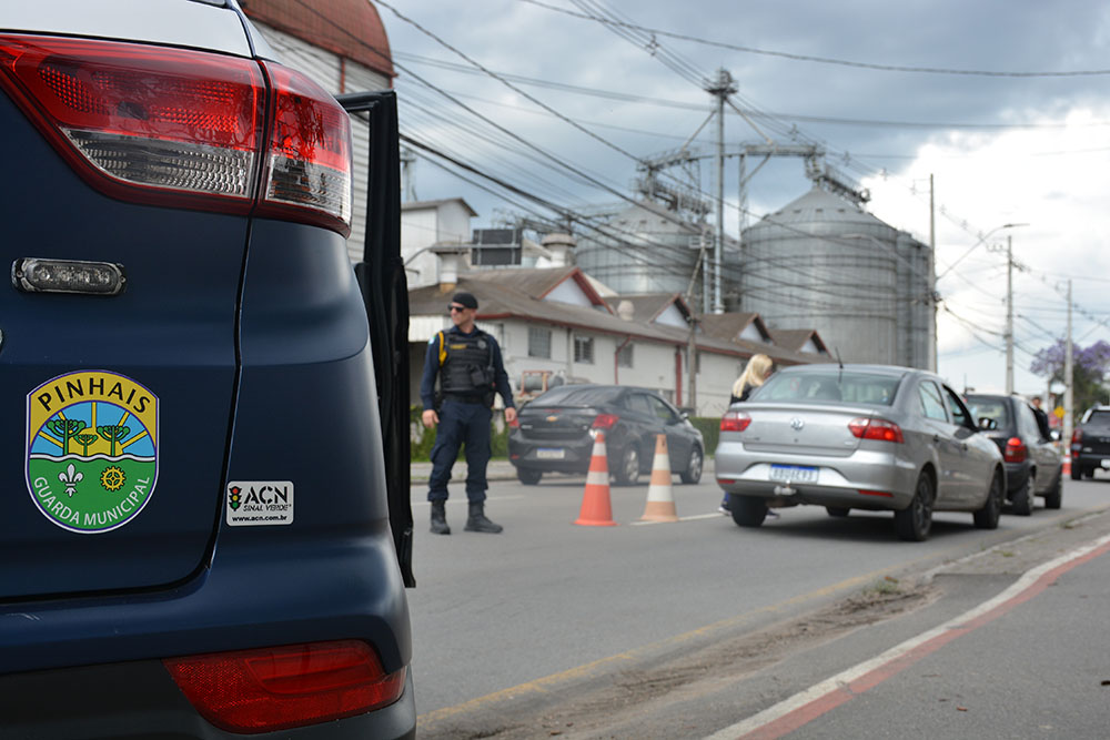 Guarda Municipal realiza blitze educativas no trânsito de Pinhais 3 blitz educativa Guarda Municipal realiza blitze educativas no trânsito de Pinhais