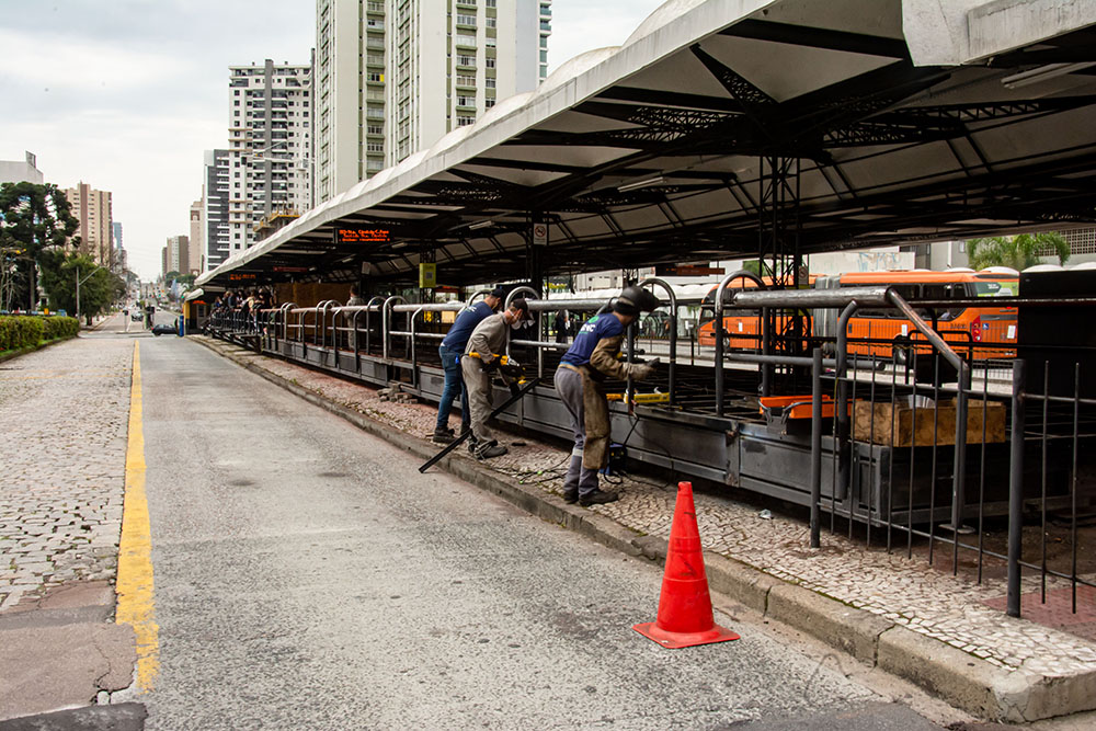 Curitiba inicia reforma do Terminal Cabral e programa revitalização de 85 estações-tubo 6 curitiba terminal cabral Curitiba inicia reforma do Terminal Cabral e programa revitalização de 85 estações-tubo