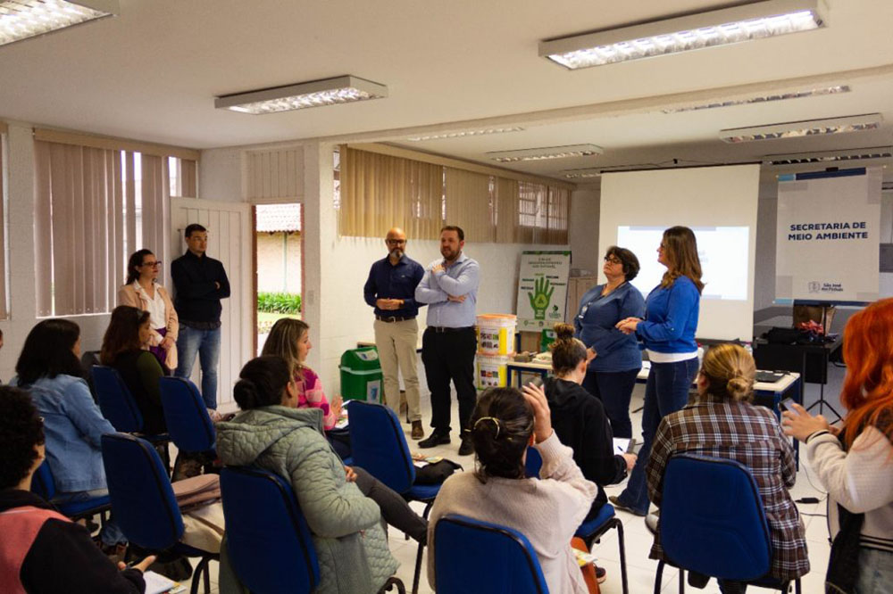 Profissionais da Educação de São José dos Pinhais participaram de Oficina sobre Compostagem 4 sjp compostagem Profissionais da Educação de São José dos Pinhais participaram de Oficina sobre Compostagem