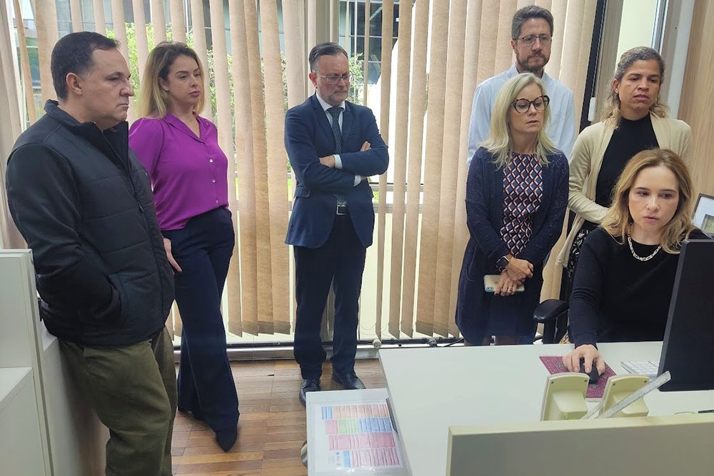 Plenário virtual do TCE-PR servirá de modelo para a corte de contas gaúcha 2 tce Plenário virtual do TCE-PR servirá de modelo para a corte de contas gaúcha