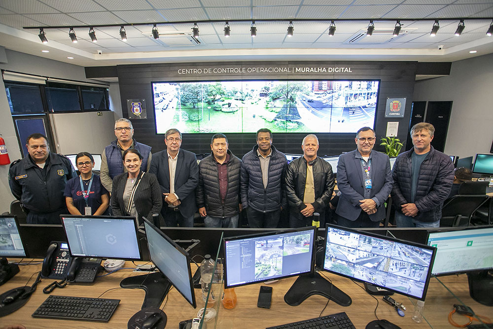 Vereadores de Curitiba conhecem o sistema integrado da Muralha Digital 5 vereadores curitiba muralha digital Vereadores de Curitiba conhecem o sistema integrado da Muralha Digital