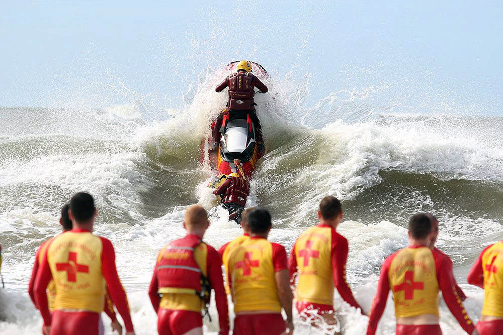 Com a proximidade do verão, Corpo de Bombeiros do Paraná reforça dicas para evitar afogamentos 4 corpo bombeiros afogamento Com a proximidade do verão, Corpo de Bombeiros do Paraná reforça dicas para evitar afogamentos