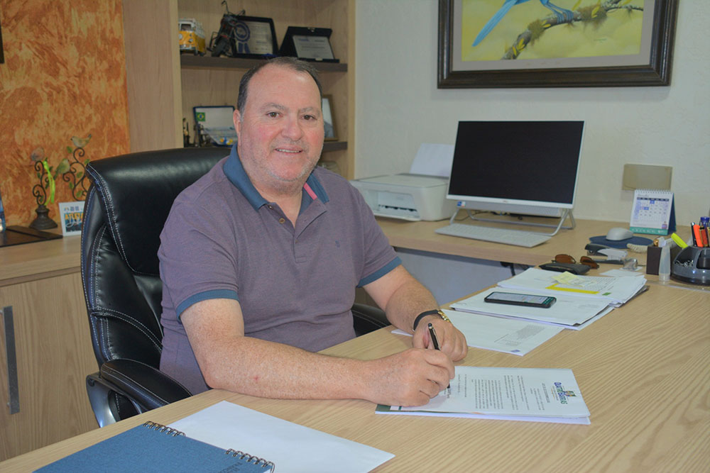 Prefeito Loreno Tolardo assina pacote de projetos que instituem novidades ao contribuinte 9 quatro barras tolardo Prefeito Loreno Tolardo assina pacote de projetos que instituem novidades ao contribuinte