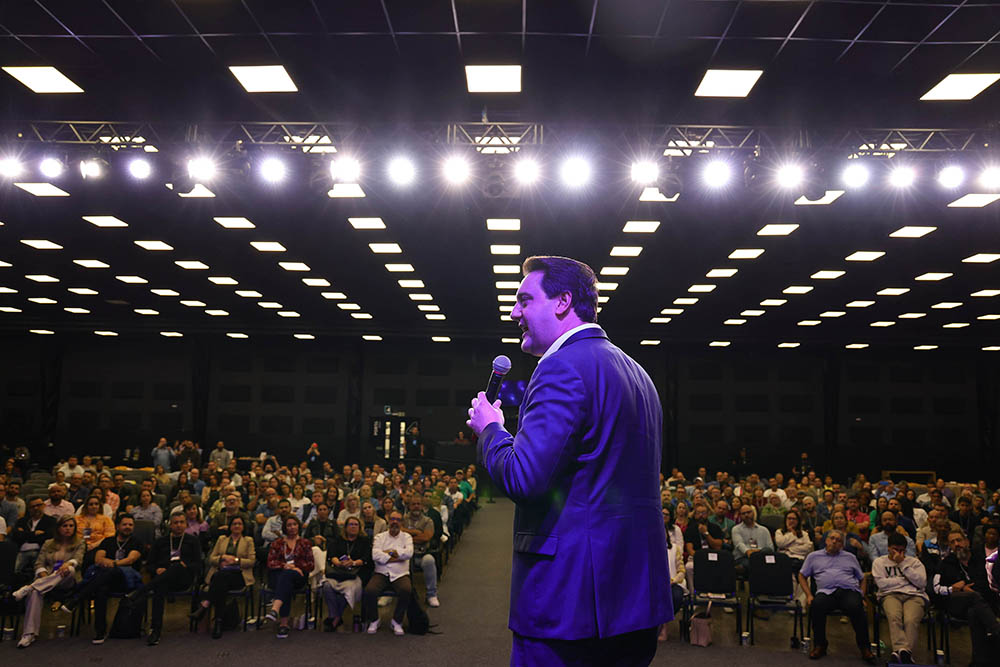 Ratinho Júnior reafirma diálogo com igrejas em encontro com ministros evangélicos 1 ratinho junior 1 Ratinho Júnior reafirma diálogo com igrejas em encontro com ministros evangélicos