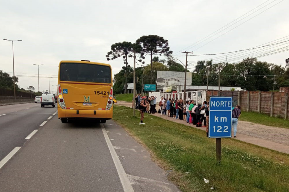 Polícia Militar inicia série de operações no transporte coletivo da Grande Curitiba 2 transporte coletivo Polícia Militar inicia série de operações no transporte coletivo da Grande Curitiba