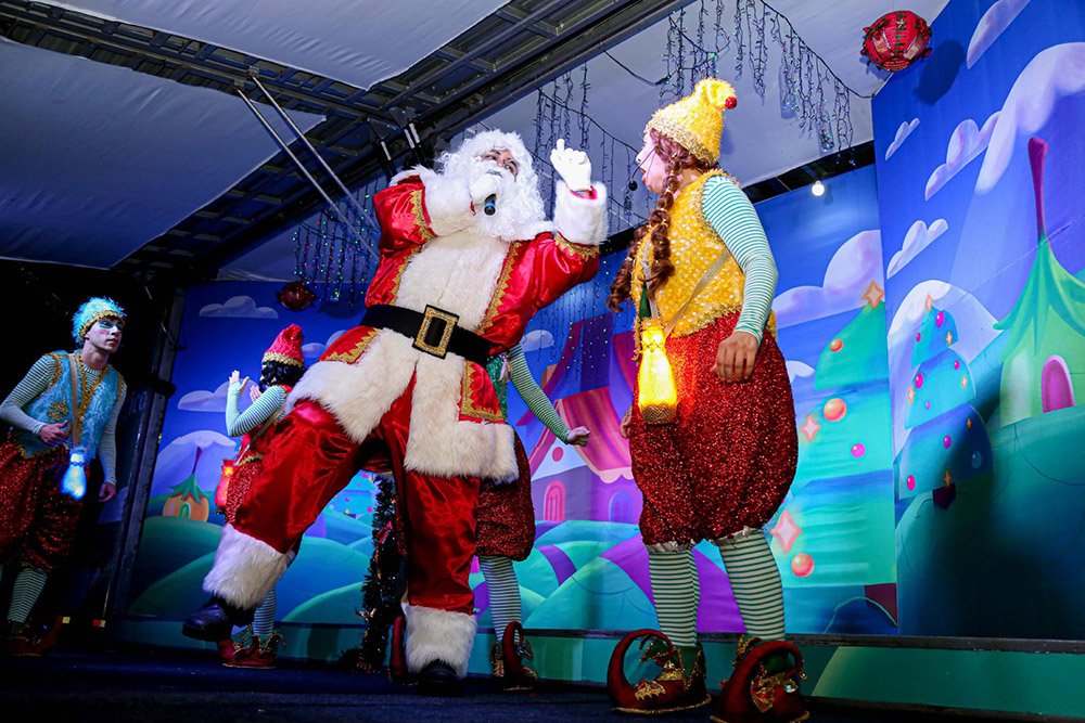Caravana do Natal Mágico encanta o público com apresentação natalina em Piraquara 4 piraquara natal 01 Caravana do Natal Mágico encanta o público com apresentação natalina em Piraquara