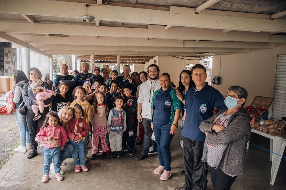 Famílias da área rural da cidade de Quatro Barras são beneficiadas com entrega da campanha do agasalho 2 quatro barras campanha agasalho Famílias da área rural da cidade de Quatro Barras são beneficiadas com entrega da campanha do agasalho
